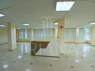 Foto 8 de Renta de Oficinas centricas Avenida Quevedo Abraham Calazacon, Santo Domingo