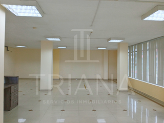 Foto 7 de Renta de Oficinas centricas Avenida Quevedo Abraham Calazacon, Santo Domingo