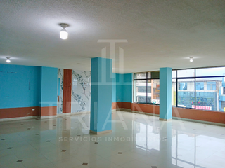 Foto 12 de Renta de Oficinas centricas Avenida Quevedo Abraham Calazacon, Santo Domingo