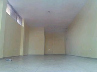 Foto 3 de LOCAL COMERCIAL  A UNA CUADRA DEL CC EL BOSQUE