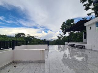Foto 20 de Rodeada de naturaleza y con vistas espectaculares a la montaña, esta casa te invita a imaginar una vida llena de posibilidades en Tarapoto.