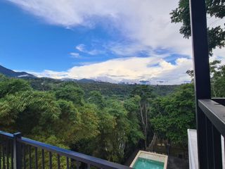 Foto 22 de Rodeada de naturaleza y con vistas espectaculares a la montaña, esta casa te invita a imaginar una vida llena de posibilidades en Tarapoto.