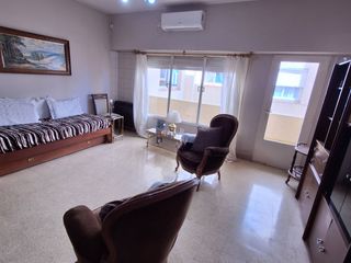Foto 4 de VENDO AMPLIO DEPARTAMENTO CENTRICO BAHíA BLANCA