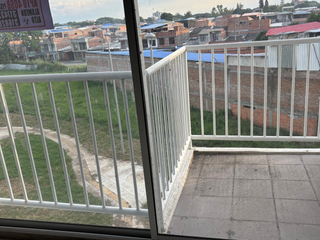 Foto 5 de Vendo apartamento en Alameda
