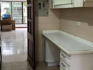Foto 5 de VENDO EXCELENTE APTO  REMODELADO SEGUNDO PISO  MULTICENTRO