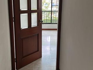 Foto 19 de VENDO EXCELENTE APTO  REMODELADO SEGUNDO PISO  MULTICENTRO