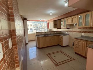 Foto 6 de DEPARTAMENTO EN VENTA, LA MAGDALENA, QUITO, A POCOS MINUTOS DE LA PARADA DEL METRO, CORAL. CC. EL RECREO