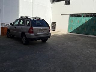 Foto 8 de DEPARTAMENTO EN VENTA, LA MAGDALENA, QUITO, A POCOS MINUTOS DE LA PARADA DEL METRO, CORAL. CC. EL RECREO