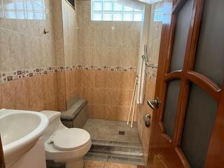 Foto 13 de DEPARTAMENTO EN VENTA, LA MAGDALENA, QUITO, A POCOS MINUTOS DE LA PARADA DEL METRO, CORAL. CC. EL RECREO