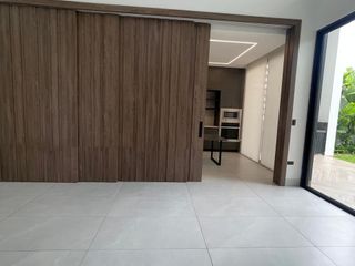 Foto 2 de Isla Mocoli, Renta de hermosa casa 4 dormitorios con piscina sin muebles