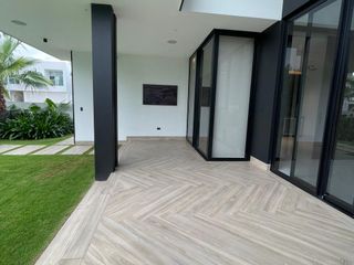 Foto 6 de Isla Mocoli, Renta de hermosa casa 4 dormitorios con piscina sin muebles