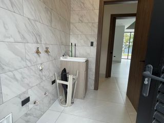 Foto 8 de Isla Mocoli, Renta de hermosa casa 4 dormitorios con piscina sin muebles