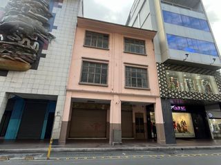 Foto 1 de En venta edificio en CHIMBORAZO Y LUQUE, centro de Guayaquil.
