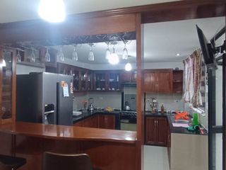 Foto 6 de CASA EN ALQUILER - RESIDENCIAL SAN CARLOS - FRENTE AL PARQUE - 131 m2