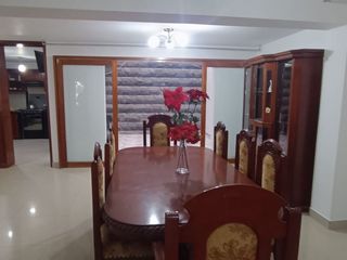 Foto 8 de CASA EN ALQUILER - RESIDENCIAL SAN CARLOS - FRENTE AL PARQUE - 131 m2