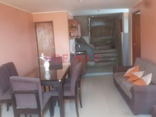 Foto 11 de Venta De Casa De 4 Pisos En Comas