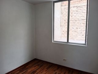 Foto 9 de SAN BORJA SE ALQUILA-CASA DOS PLANTAS-3 DORMITORIOS / 2 BAÑOS / COCHERA/$.1,370.-