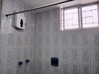 Foto 11 de SAN BORJA SE ALQUILA-CASA DOS PLANTAS-3 DORMITORIOS / 2 BAÑOS / COCHERA/$.1,370.-