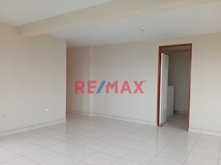 Foto 3 de Departamento En Venta Piso 5 Urbanización Santa Maria 3Ra Etapa-Carabayllo