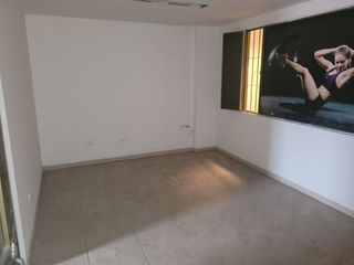 Foto 10 de Excelente oficina para venta ubicada en Toberín