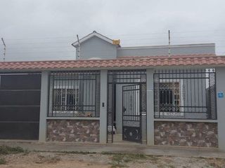Foto 1 de EN ALQUILER CASA AMOBLADA CERCA A UNIORO, 3 HAB.
