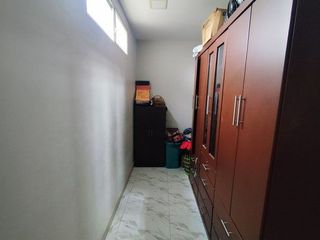 Foto 2 de EN ALQUILER CASA AMOBLADA CERCA A UNIORO, 3 HAB.