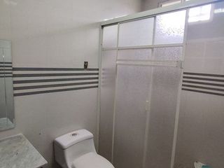 Foto 4 de EN ALQUILER CASA AMOBLADA CERCA A UNIORO, 3 HAB.