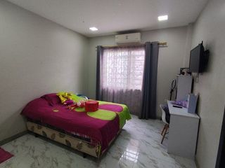 Foto 5 de EN ALQUILER CASA AMOBLADA CERCA A UNIORO, 3 HAB.