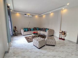 Foto 10 de EN ALQUILER CASA AMOBLADA CERCA A UNIORO, 3 HAB.
