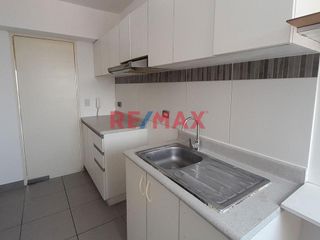 Foto 6 de Amplio Depa, Con Lindo Balcon Y Vista Exterior