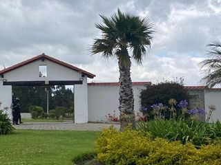 Foto 3 de En Venta Terreno en Tabacundo