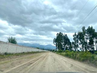 Foto 5 de En Venta Terreno en Tabacundo