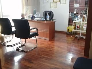 Foto 8 de Oferta, bajó de precio ! Vendo casa en avenida Las Artes Nortes .San Borja