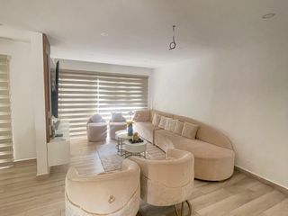 Foto 12 de Casa Amoblada en Alquiler - Urbanización Manta Tenis