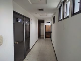 Foto 12 de Venta de consultorio con múltiples espacios - sector Kennedy Norte