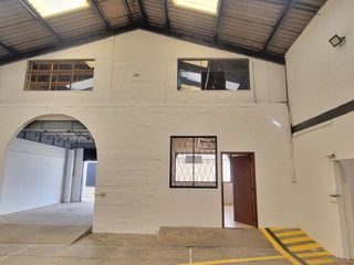 Foto 5 de RENTA LOCAL COMERCIAL INDUSTRIAL DE ALTO IMPACTO UBICACIÓN ESTRATÉGICA ENTRE GASPAR DE VILLARROEL Y PARÍS