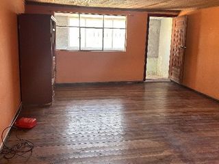 Foto 6 de Venta de casa y Galpón – Ibarra