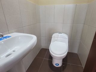 Foto 10 de VENTA DE CASA COMERCIAL
