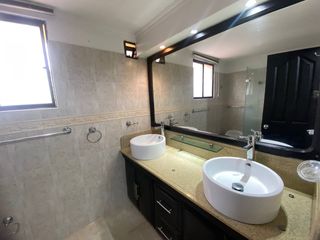 Foto 10 de Se vende casa amplia en ibague el vergel