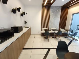 Foto 5 de Alquiler Oficina de Estreno en Barranco Cerca A Miraflores – Condominio de Lujo Empresarial