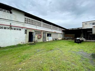 Foto 2 de BOGEGA EN VENTA MAPASINGUE OESTE GUAYAQUIL
