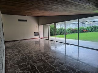 Foto 3 de ALQUILER - DEPARTAMENTO TIPO CASA 1 PLANTA - 3 DORMITORIOS 3 BAÑOS - SALA - COMEDOR - COCINA CON COMEDOR DIARIO - DORMITORIO SERVICIO - PATIO AMPLIO