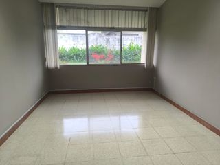Foto 12 de ALQUILER - DEPARTAMENTO TIPO CASA 1 PLANTA - 3 DORMITORIOS 3 BAÑOS - SALA - COMEDOR - COCINA CON COMEDOR DIARIO - DORMITORIO SERVICIO - PATIO AMPLIO