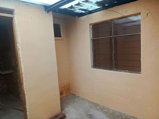 Foto 12 de En Venta Casa Sur De Quito - Sector La Mena 2
