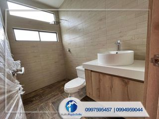 Foto 3 de VENTA DE  PROPIEDAD EN  YUNGUILLA CON 1000m de terreno