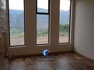 Foto 9 de VENTA DE  PROPIEDAD EN  YUNGUILLA CON 1000m de terreno