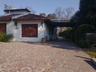 Foto 3 de Oportunidad, Casa de 228 m² en Las Praderas de Lujan