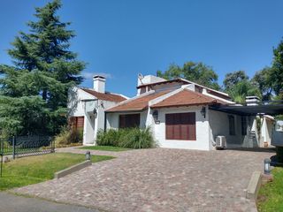 Foto 1 de Oportunidad, Casa de 228 m² en Las Praderas de Lujan