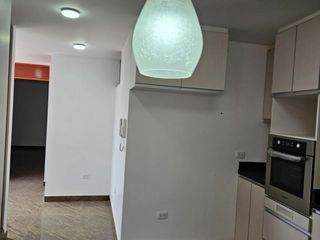 Foto 6 de Se ALQUILA amplio departamento en Los Viñedos de Surco.