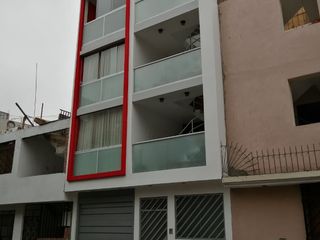 Foto 1 de Se ALQUILA amplio departamento en Los Viñedos de Surco.